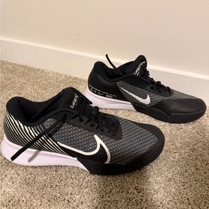 Nike Vapor Pro Court Shoes